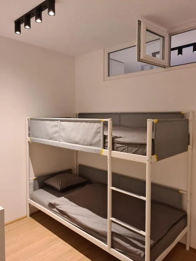 Neu, Zentral, Schoen, Bergblick, Suedterrasse Freilassing