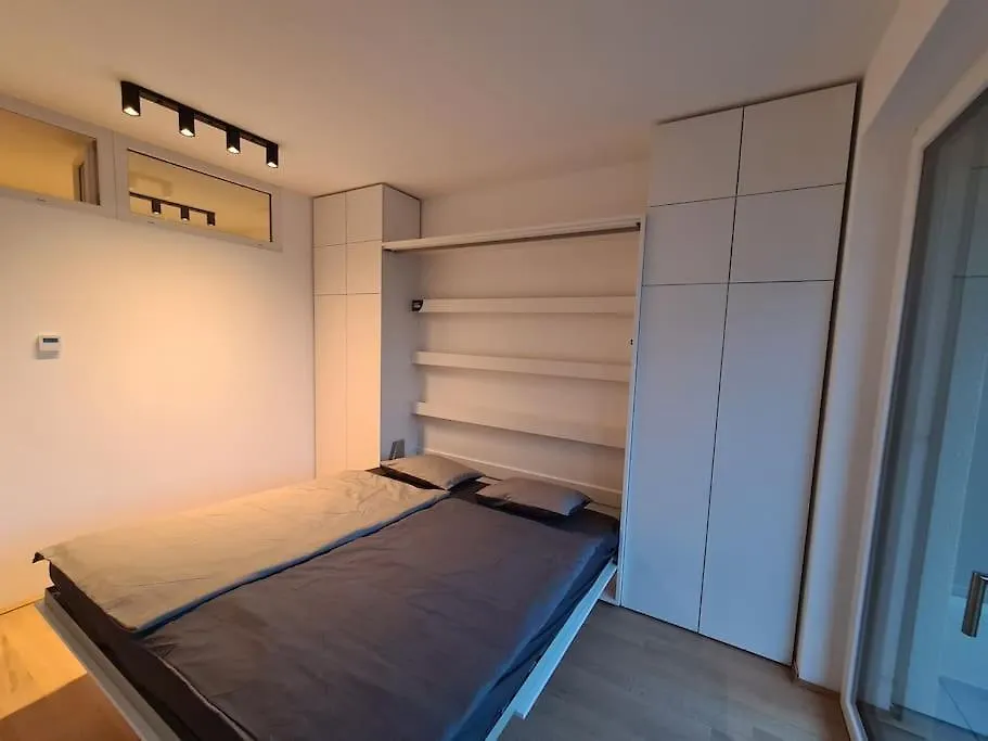 Neu, Zentral, Schoen, Bergblick, Suedterrasse Freilassing Apartment